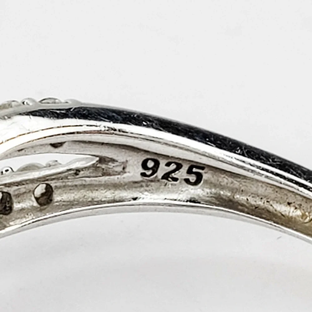 SUN Ring Sterling Silver 925 Size 7‎ Clear Sapphire Infinity Cross Bypass Stone